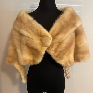 Beautiful vintage fur cape